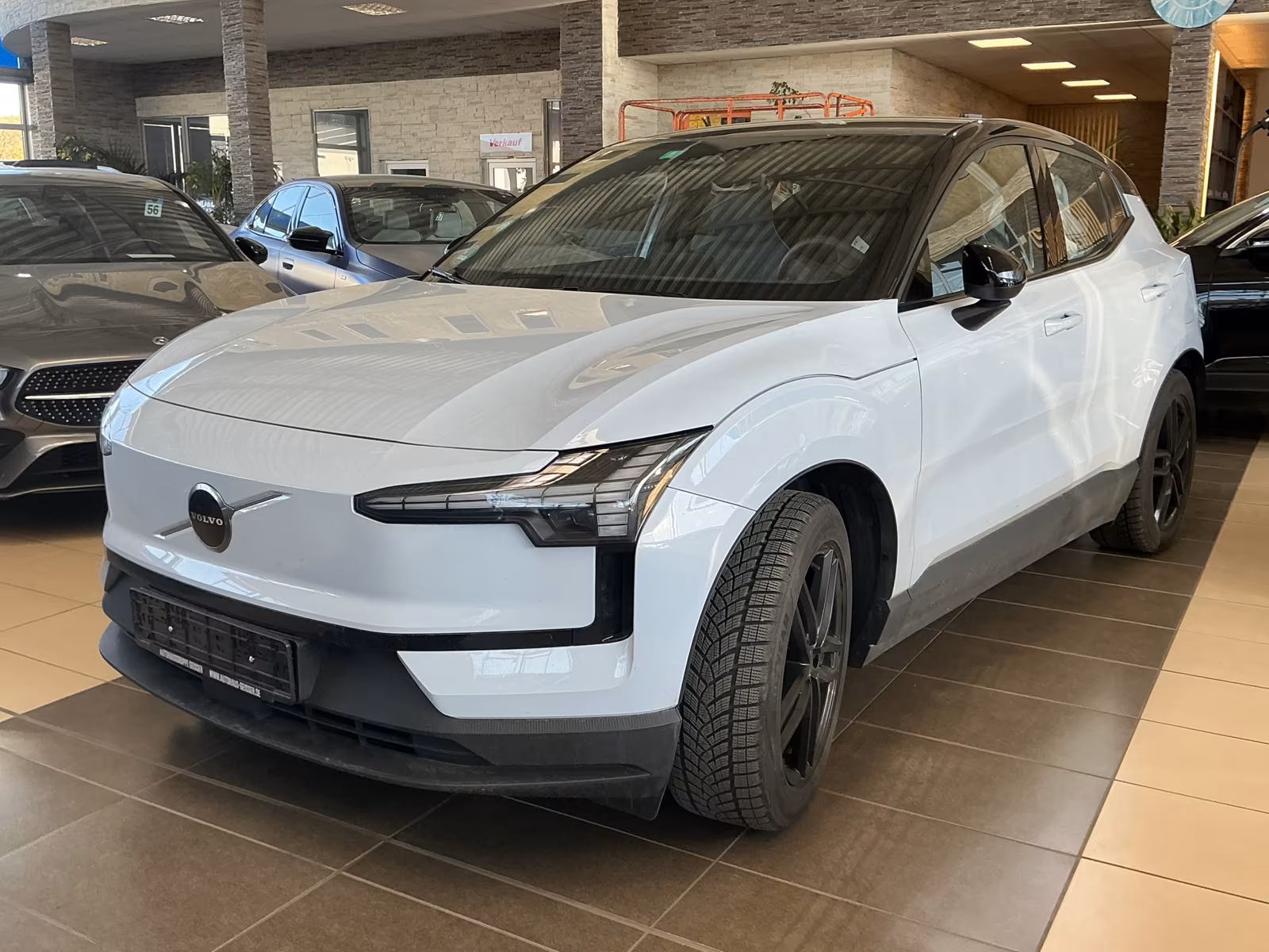 Volvo EX30 Twin motor performance awd plus AHK Ambinte