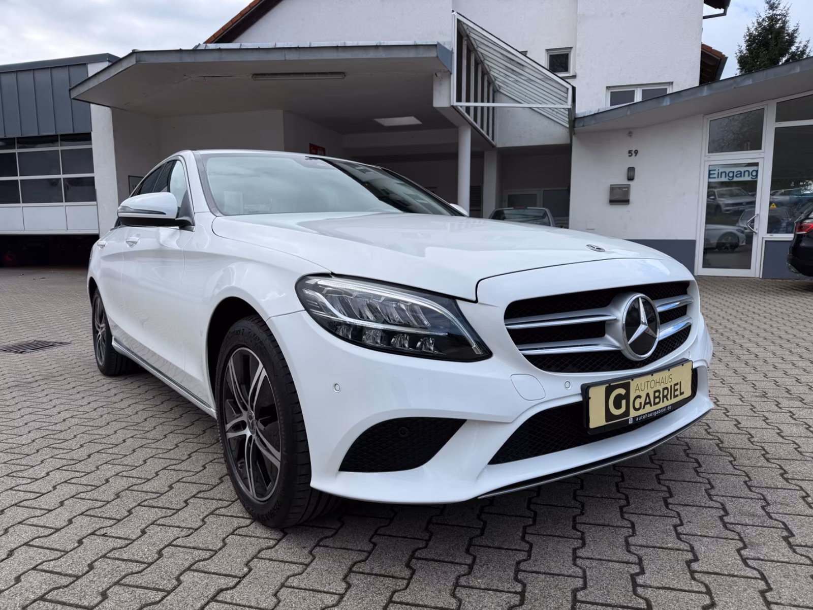 Mercedes-Benz C 200 d Lim. 9G Avantgarde Busin. Navi LED Sound