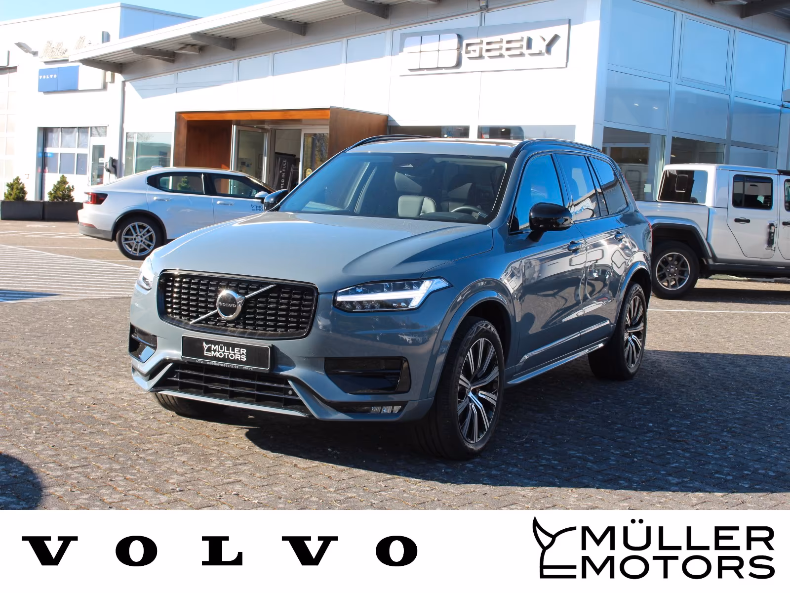 Volvo XC90 XC 90 XC90 Plus Dark AWD