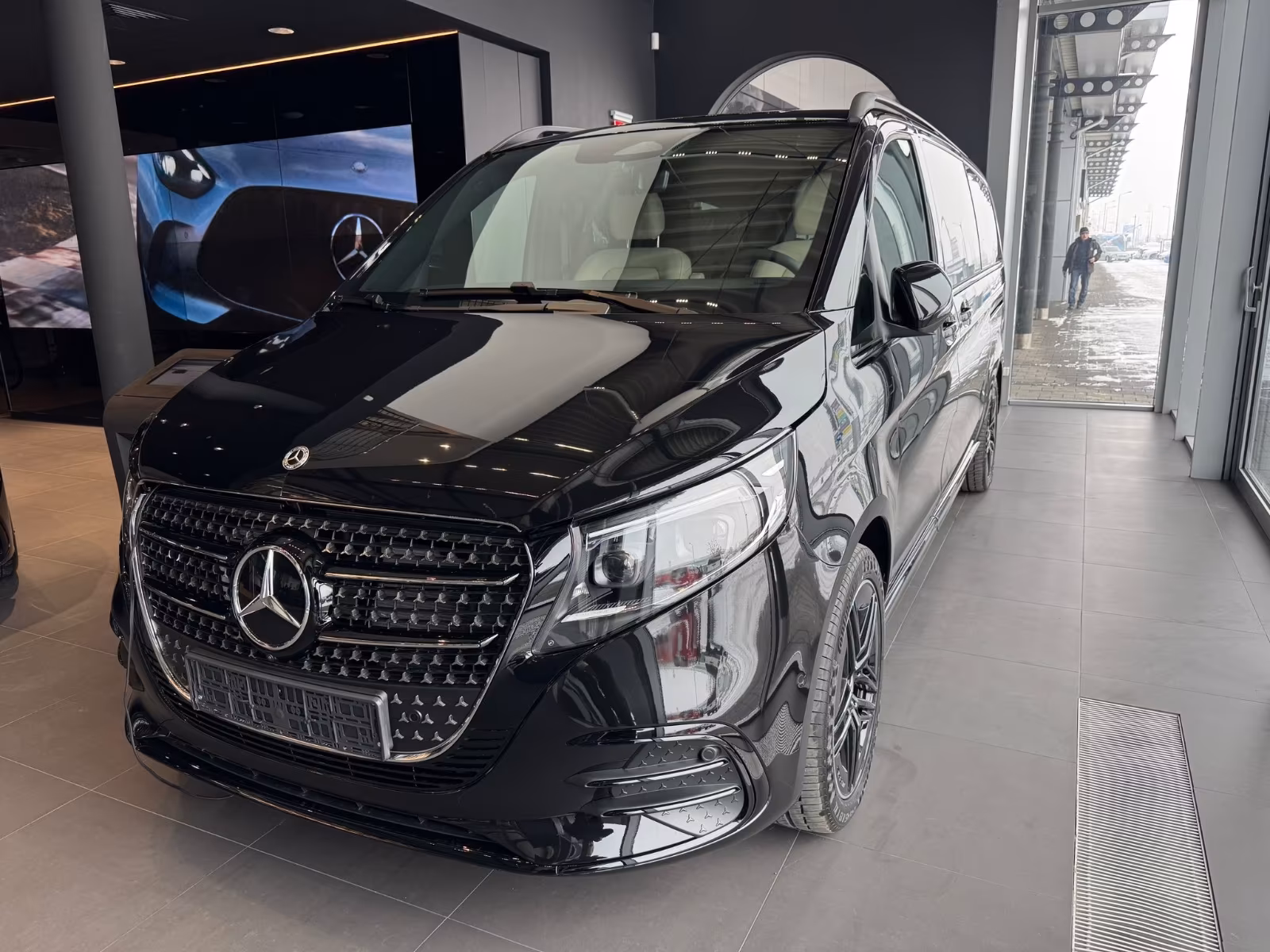 Mercedes-Benz V 300 d 4MATIC EXCLUSIVE Amg XL VIP seats 2025