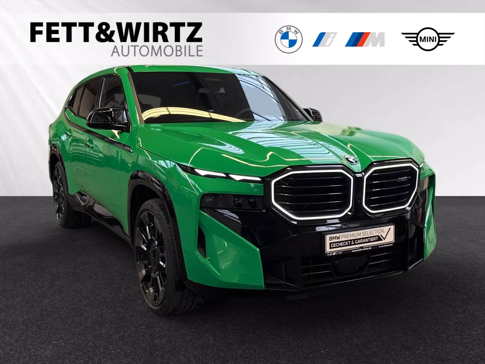 BMW XM 50e *Indiv. Signal Green*|AHK|23″|Autobahnass