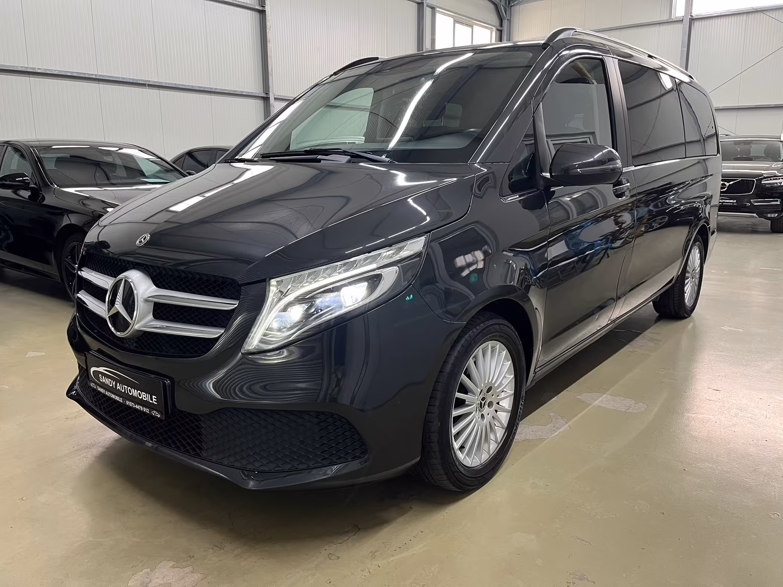 Mercedes-Benz V 220 d EDITION Lang 8.Sitzer/Kamera/AHK/LED