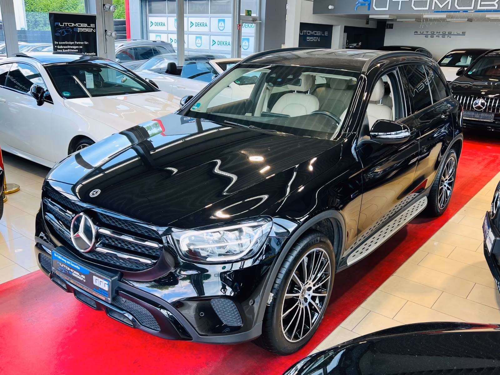 Mercedes-Benz GLC 300 e 4Matic|AMG|AUTOMATIK|NAVI|WIDESCREEN|
