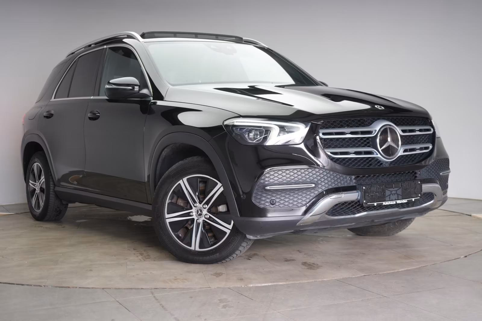 Mercedes-Benz GLE 300 d 4Matic AMG Line Distronic/Kamera/Pano/